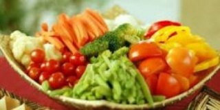 В каких продуктах содержится витамин С: берем перец и киви